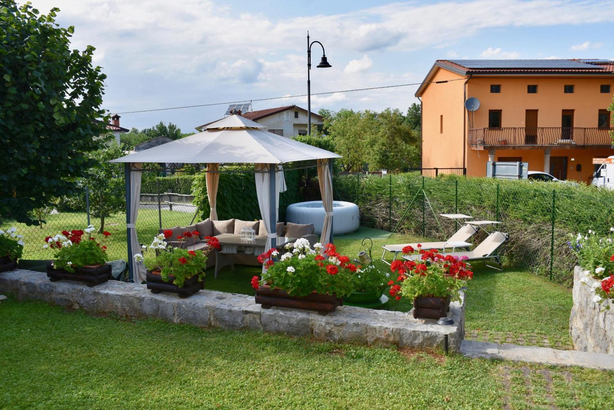 Bed and Breakfast Al Vecchio Glicine Gabria Екстер'єр фото